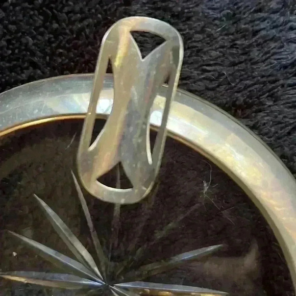 Vintage Cut  glass Cigar Ashtray - Picture 3 of 6